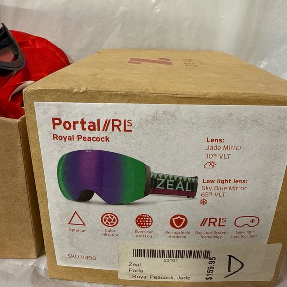 Zeal Blue Ski Goggles with 2 lenses - Picture 9 of 9